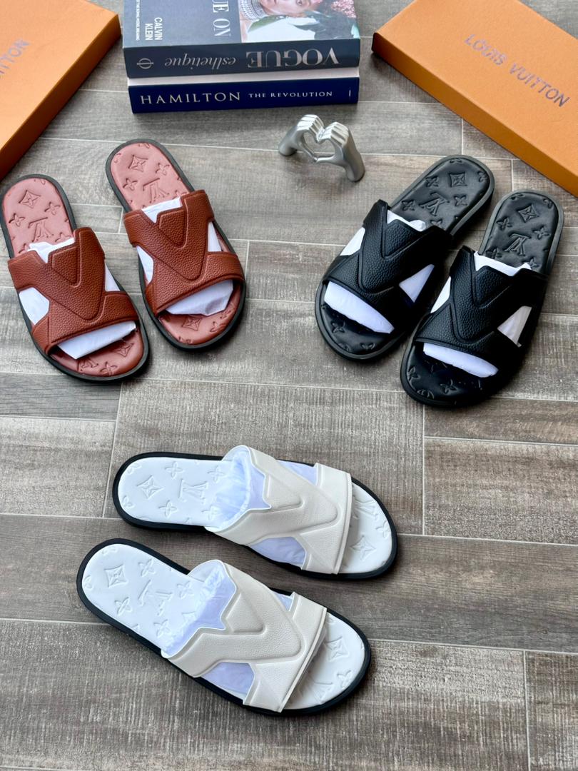 Louis Vuitton LV Oasis Mule: Signature Luxury Comfort Louis Vuitton LV Oasis Mule: Signature Luxury Comfort