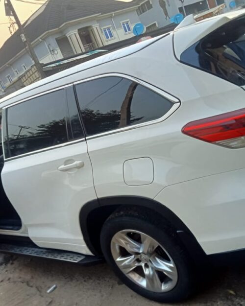 FOR SALE: Pristine US-Used 2016 Toyota Highlander (Limited Platinum) – Full Options